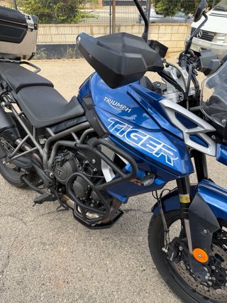 Triumph Tiger 800 XRX Azul