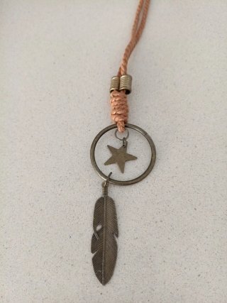 Colgante largo pluma y estrella