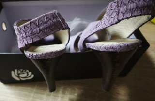 Zapatos de tacón piel morados