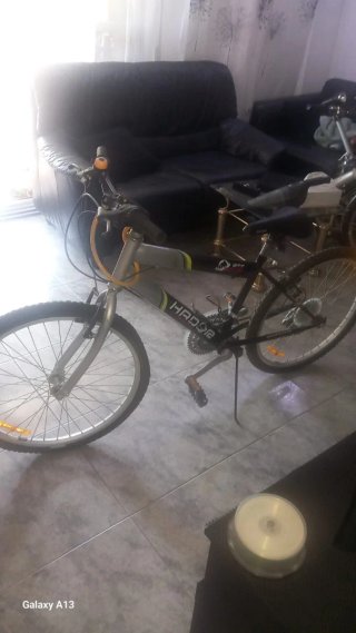 Bicicleta HADOR de montaña