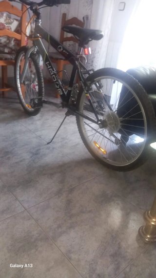 Bicicleta HADOR de montaña