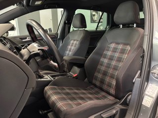 Volkswagen Golf GTI Performance 2.0 TSI 180kW(245CV) DSG