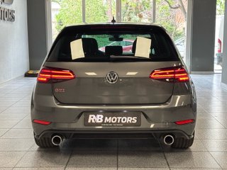 Volkswagen Golf GTI Performance 2.0 TSI 180kW(245CV) DSG