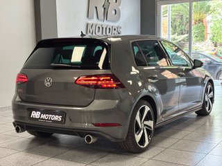 Volkswagen Golf GTI Performance 2.0 TSI 180kW(245CV) DSG