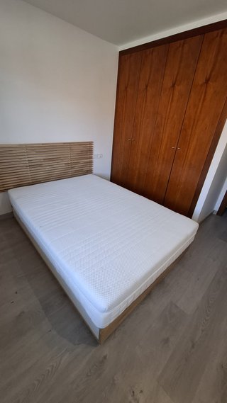 Cama IKEA Mandal + Colchón Anneland