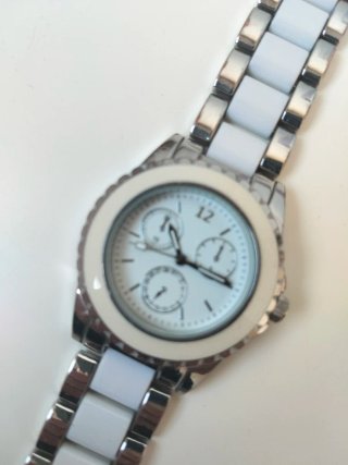 Reloj analógico mujer plata y blanco