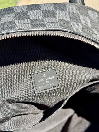 Mochila unisex en perfecto estado