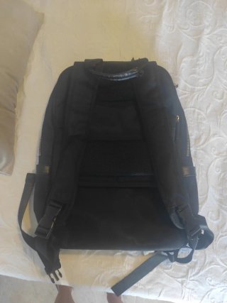 Mochila portátil Parfois Negra