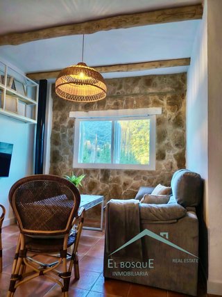 CASA INDEPENDIENTE CON PISCINA EN BENAMAHOMA