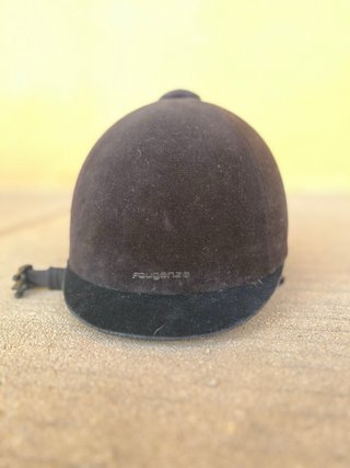 Casco de equitación negro.Tamaño 48-52 cm