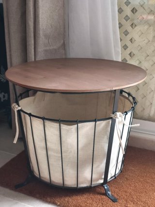 Mesa Auxiliar Ikea ÄNGESBYN con Cesta