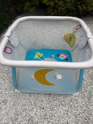 Parque infantil / Corralito para bebé