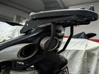 soporte baúl y baúl givi suzuki gsr 600
