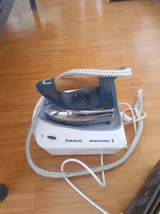 Plancha de vapor Taurus Bravissimo 1