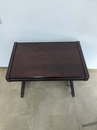 Tavolo in legno massello per ufficio con cassettiera