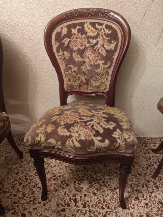Silla de comedor tapizada