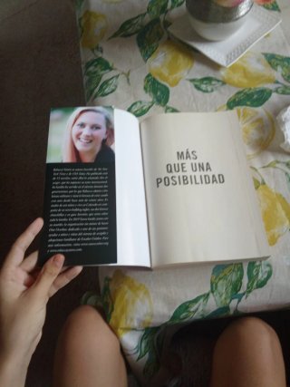 Libro "Más que una posibilidad" de Rebeca Yarros