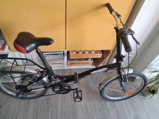 Bicicleta plegable con bolsa
