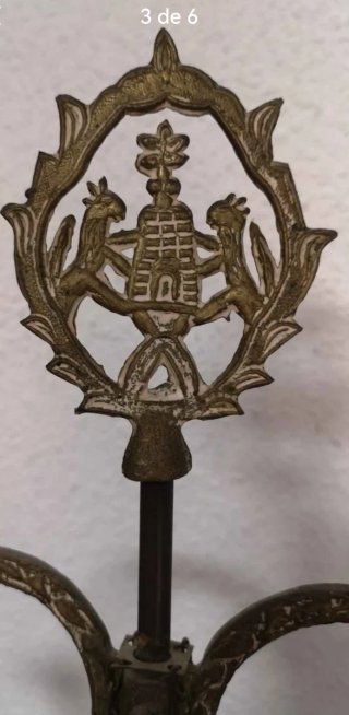 Antiguo velón de bronce