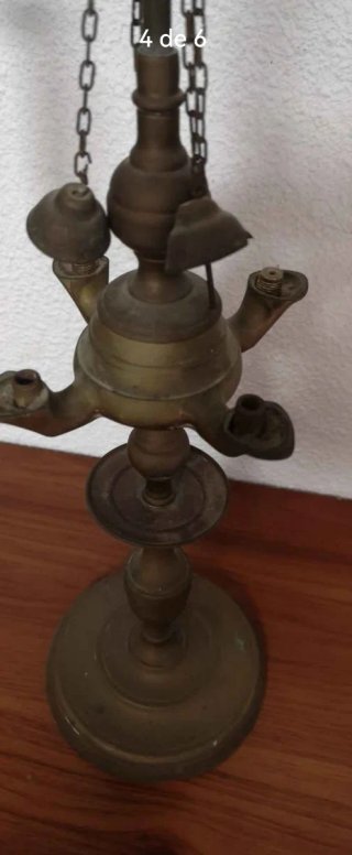 Antiguo velón de bronce