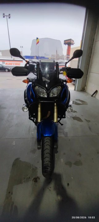 Yamaha XT1200Z Super Tenere Azul