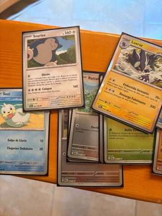 Lote 265 Cartas Pokémon + Caja ETB