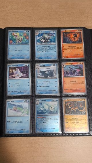 Cartas Pokémon TCG en inglés, español y coreano