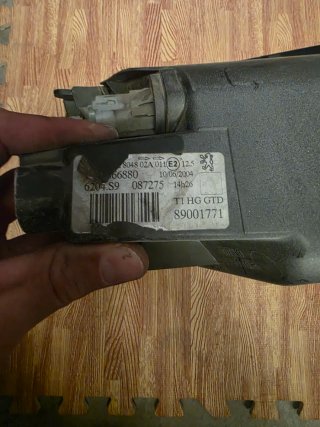 Faro Delantero Derecho Peugeot 206