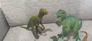 Conjunto de dinosaurios de juguete