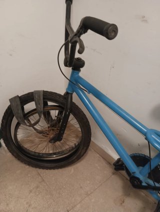 Bicicleta BMX azul