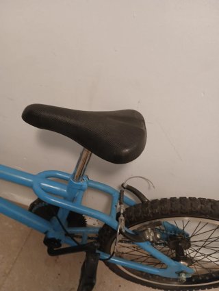 Bicicleta BMX azul