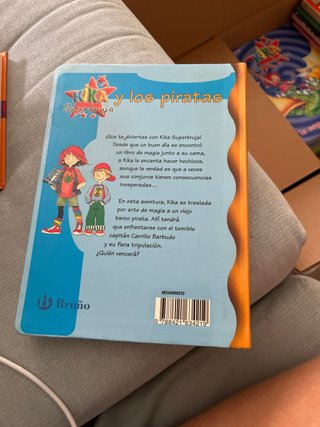 Kika Superbruja y los piratas