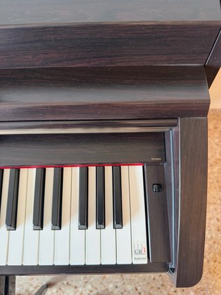 Yamaha Clavinova CLP230 Piano Digital - Como nuevo