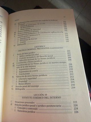 Nociones de prevención del delito y tratamiento...