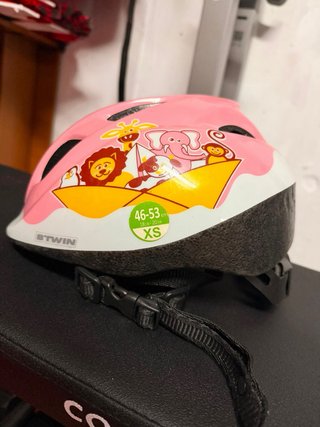 Casco bici infantil rosa con dibujos