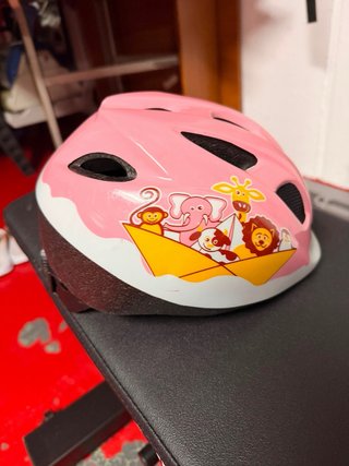 Casco bici infantil rosa con dibujos