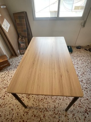 Mesa de comedor madera y metal
