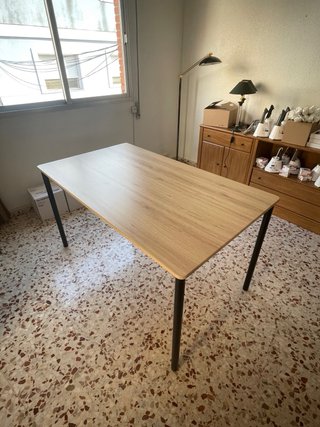 Mesa de comedor madera y metal