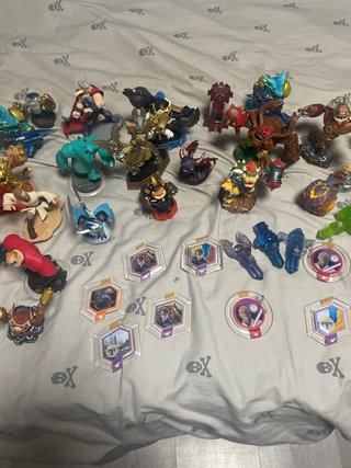 PS4 Skylanders Imaginators + Disney Infiniti