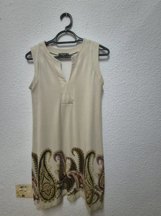 Vestido Cortefiel beige estampado paisley M