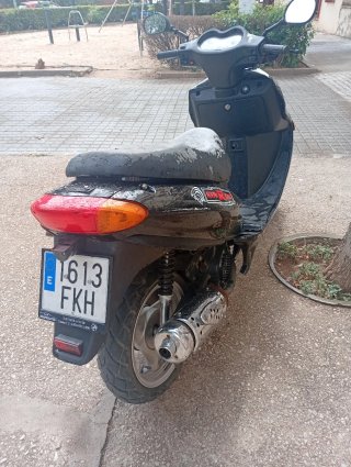 Pionner 125cc Scooter Negra