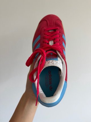 Adidas Gazelle Plataforma Roja y Azul