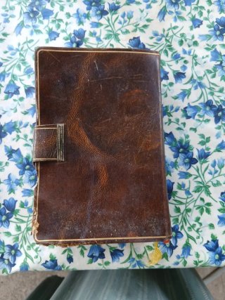 Libro religioso