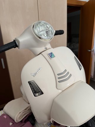 Vespa para niños sin estrenar