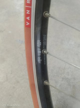 Rueda para rodillo de  26