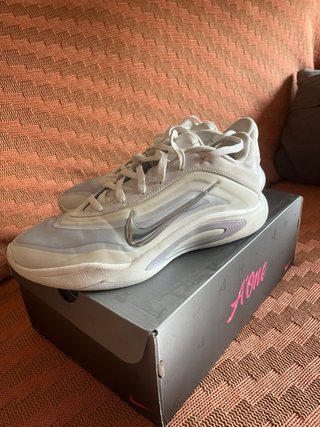 Zapatilla Baloncesto Nike  A’one Gris/Blanco