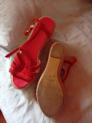 Sandalias de piel hechas en España