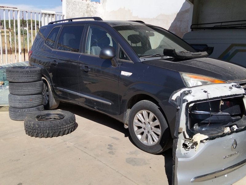 SsangYong Rodius 2012 - foto 1