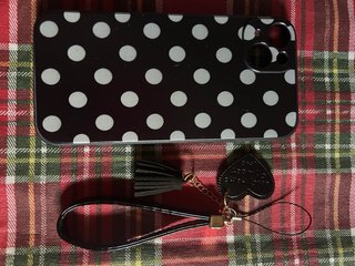 Custodia iPhone 14 Plus nera con pois