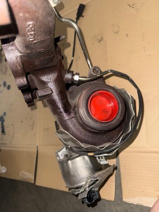 Turbo Volkswagen 1.6 TDI con colector